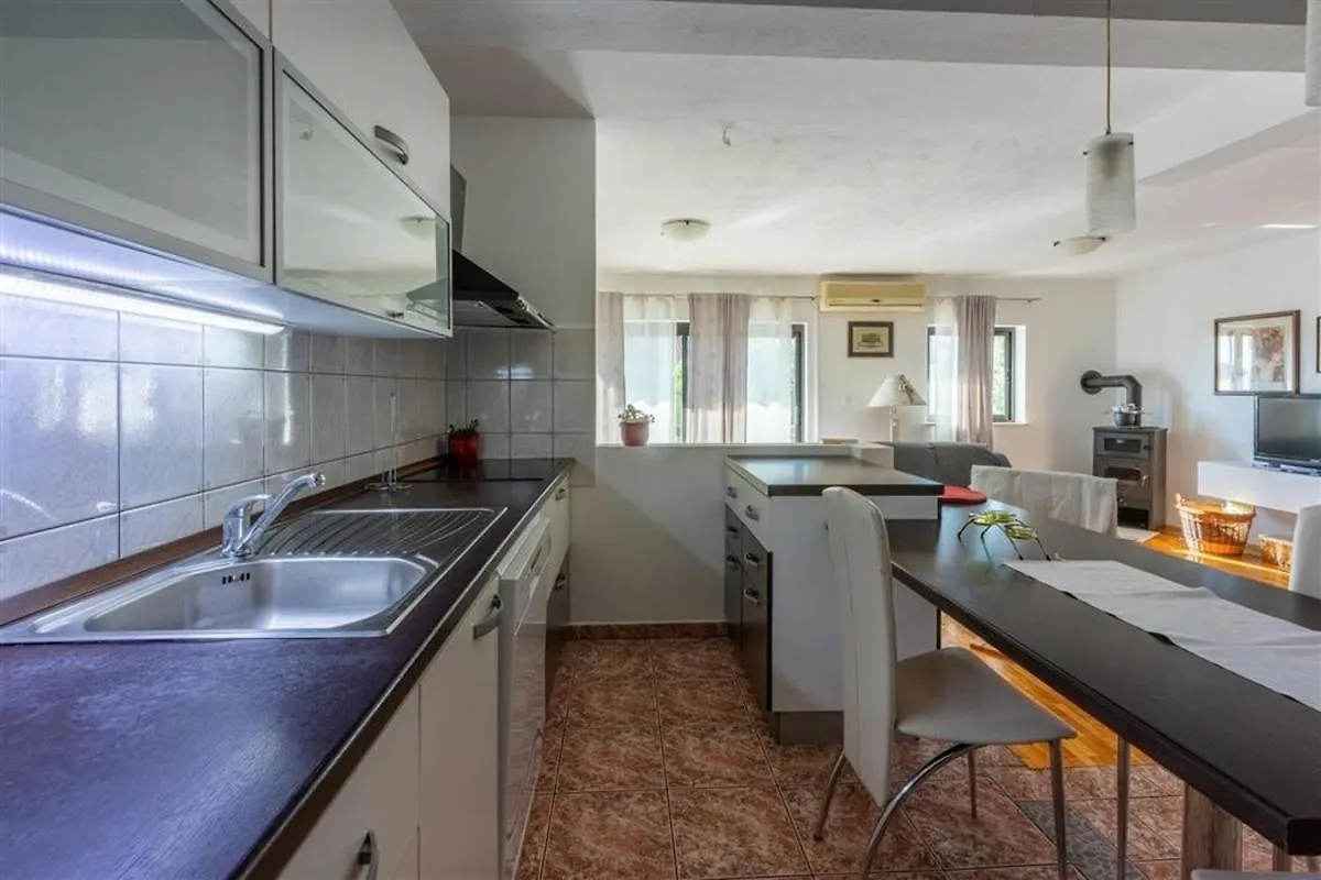 Holiday House With A Parking Space Novi Vinodolski - 5523 Vikendica